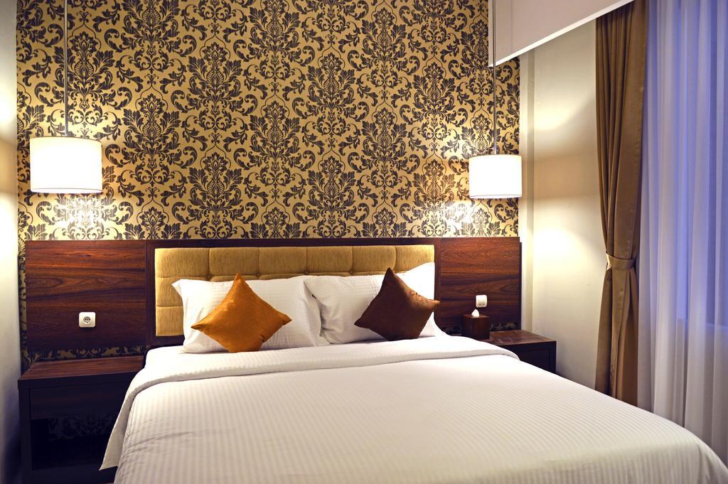 Hotel Safira Magelang Szoba fotó