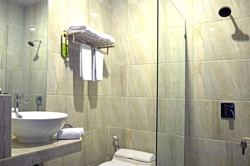 Hotel Safira Magelang Szoba fotó