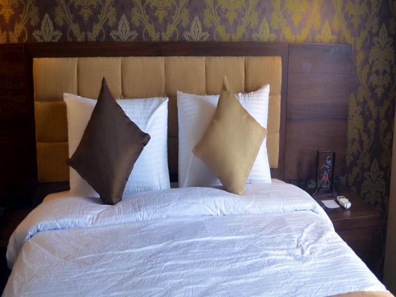 Hotel Safira Magelang Kültér fotó
