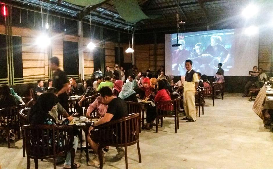 Hotel Safira Magelang Kültér fotó